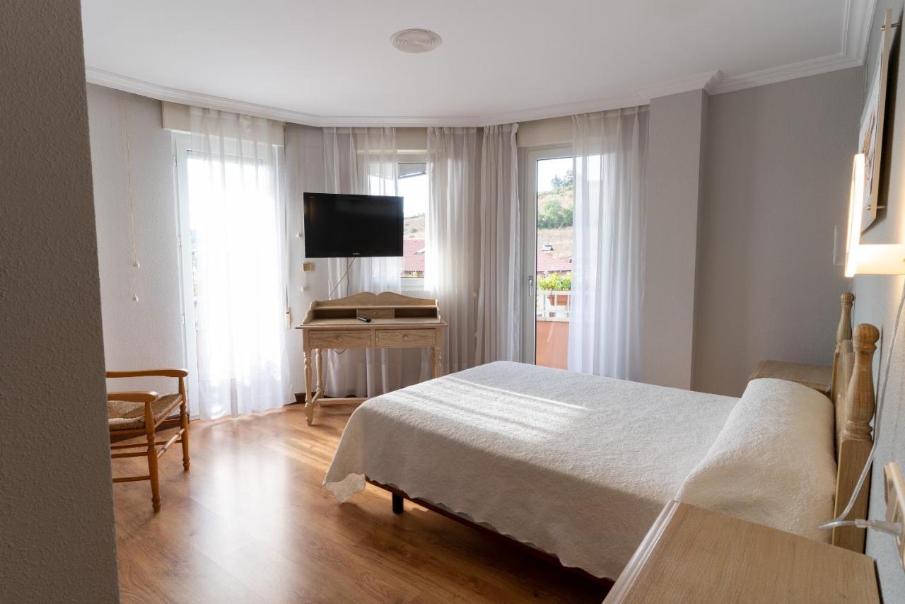Hotel Rio Cea Puente Almuhey Екстериор снимка
