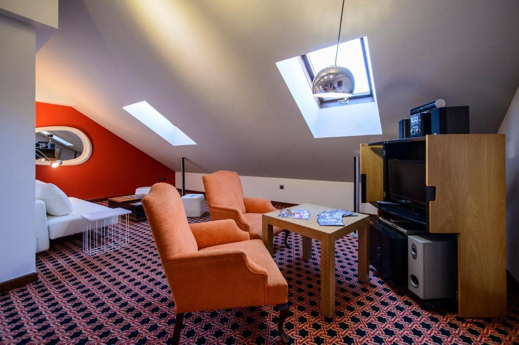 Hotel Rio Cea Puente Almuhey Екстериор снимка